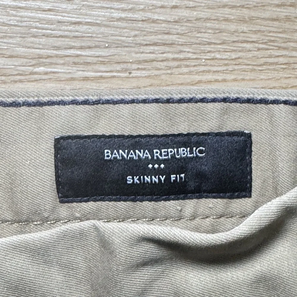 Banana Republic‎ Men's 32x32(31.5) Lived-In Chino Pants Khaki Flat Front